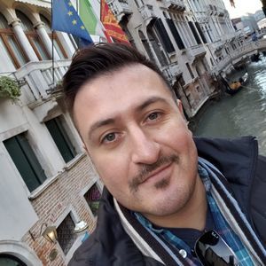 Meet your Posher, Cesar